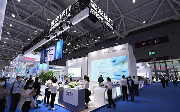 深圳展臺制作工廠是如何評估供應商的可靠性？