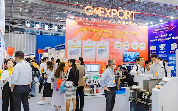 深圳展位裝修技巧：色彩搭配、動線設(shè)計與展品陳列