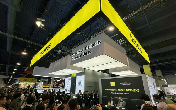 如何確保深圳展臺設計符合參展商的品牌定位？