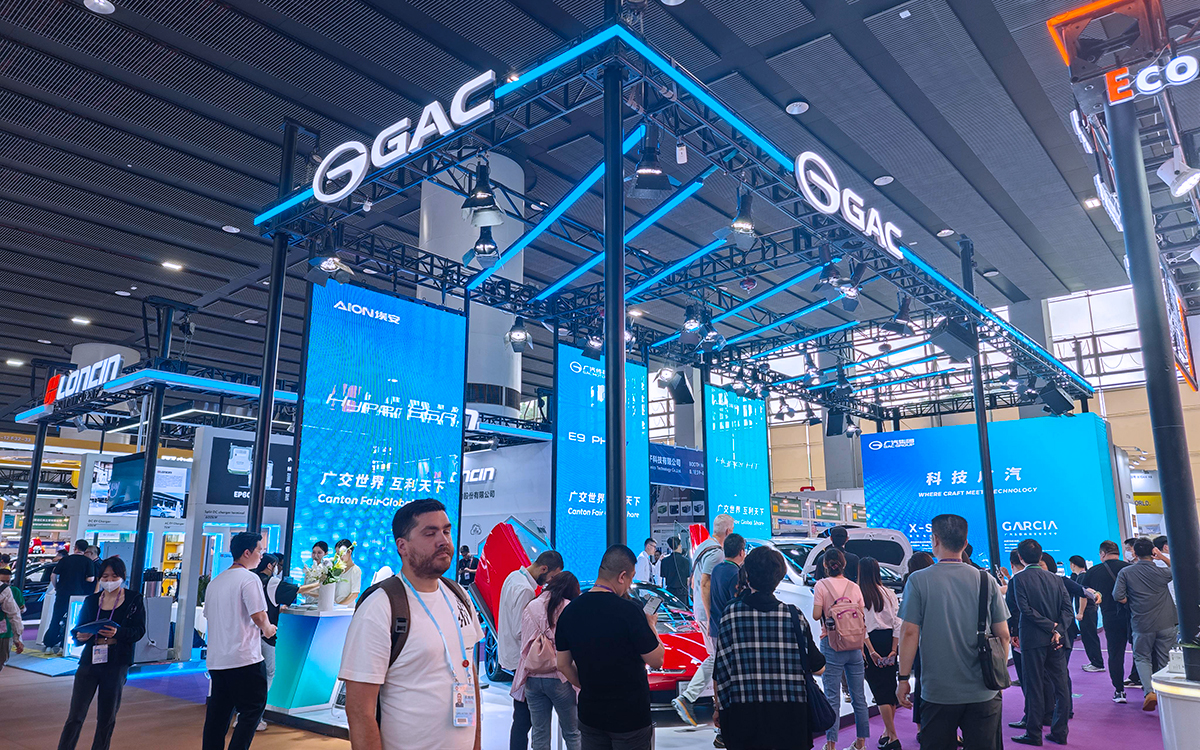 參展商打造個性化的深圳會展設(shè)計風(fēng)格