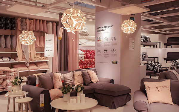 在深圳展位裝修中，如何高效溝通以避免工期延誤？