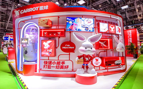 在香港展臺布置中，如何進行動線設計隔絕干擾？