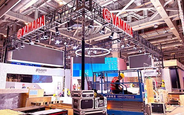 在香港展覽會(huì)設(shè)計(jì)中，如何通過(guò)展臺(tái)鏈接客戶需求？